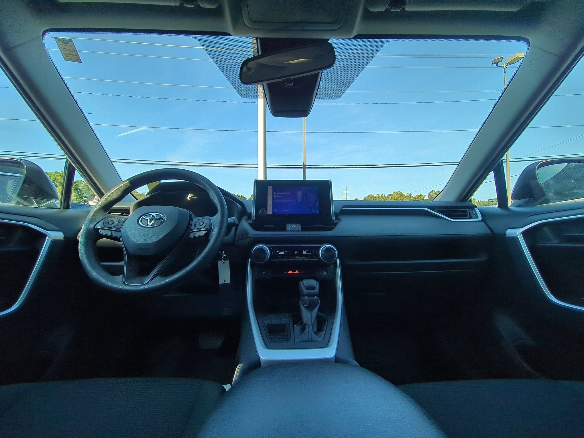 Used 2024 Toyota RAV4 LE FWD image 25
