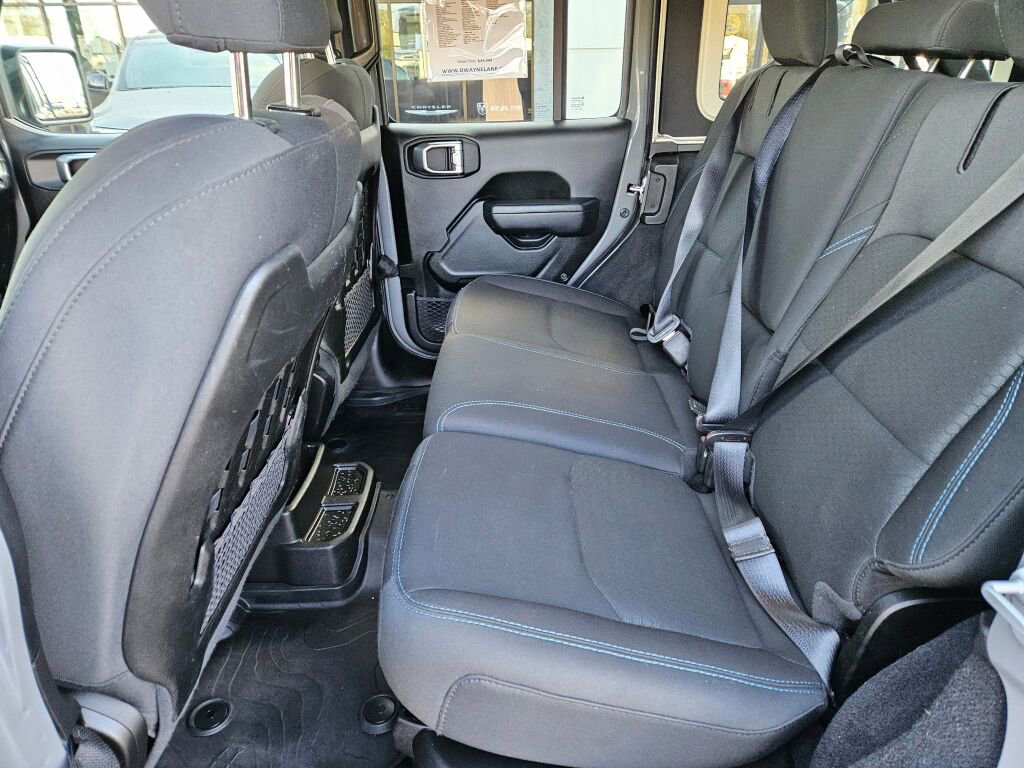 Used 2022 Jeep Wrangler Unlimited Rubicon 4xe image 15