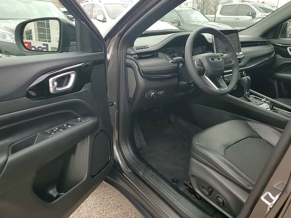 Used 2023 Jeep Compass Altitude w/ Convenience Group image 20