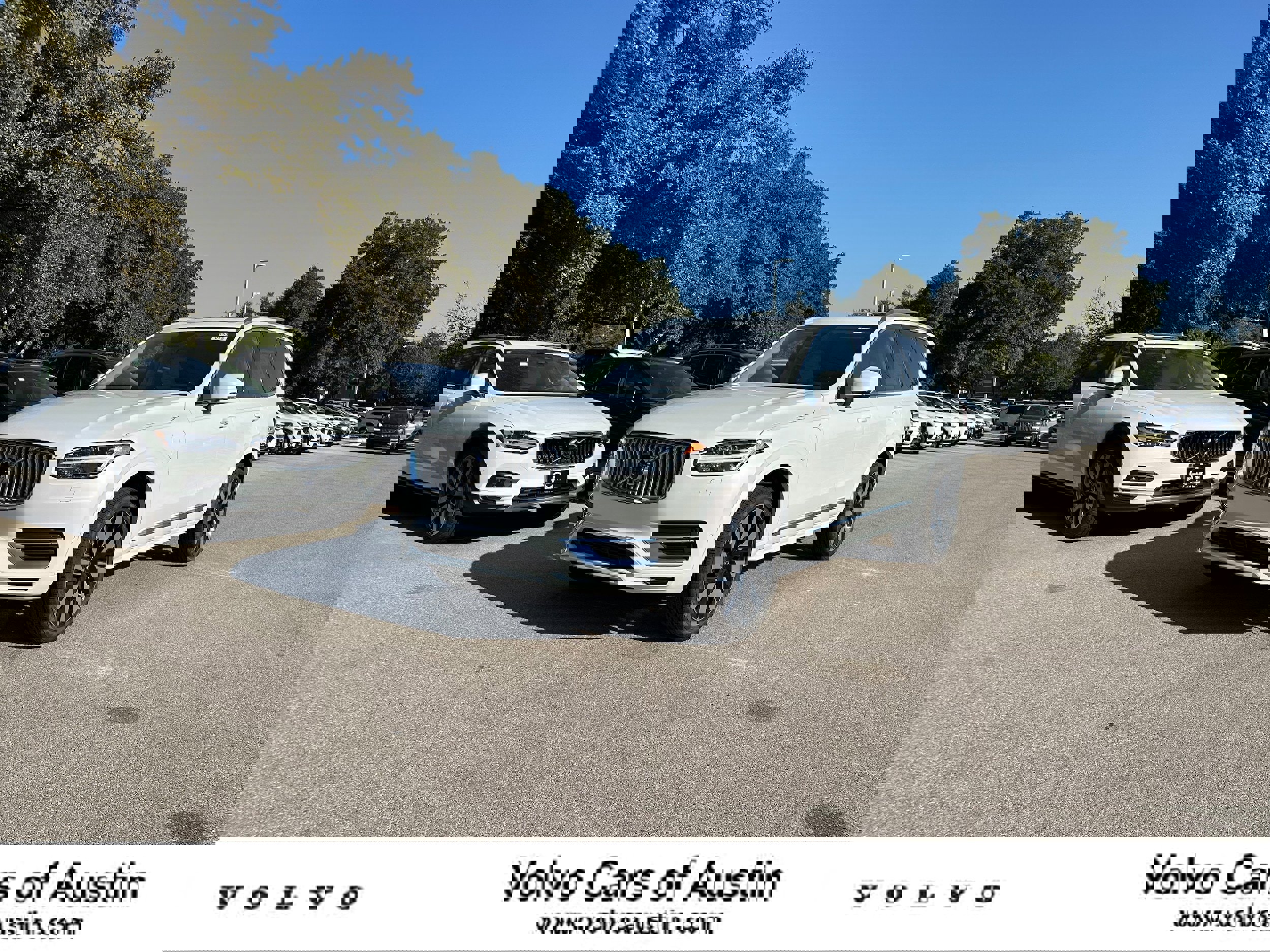 New 2025 Volvo XC90 T8 Plus w/ Protection Package Premier