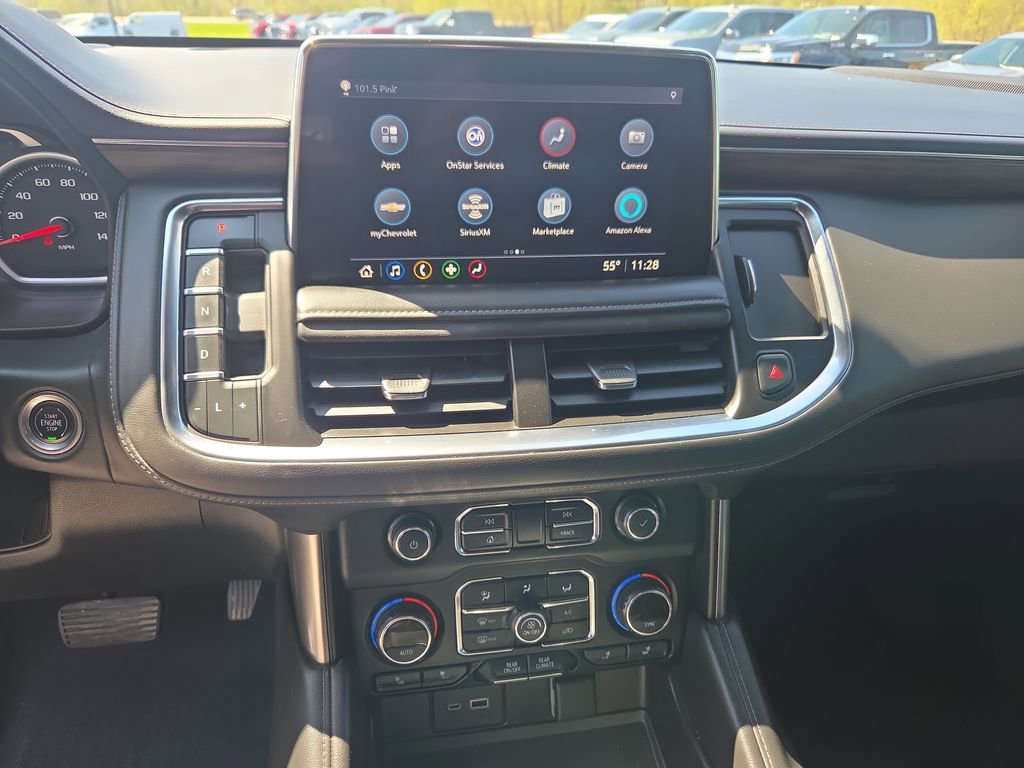 Certified 2021 Chevrolet Suburban Z71 w/ Z71 Signature Package AWD/4WD image 18