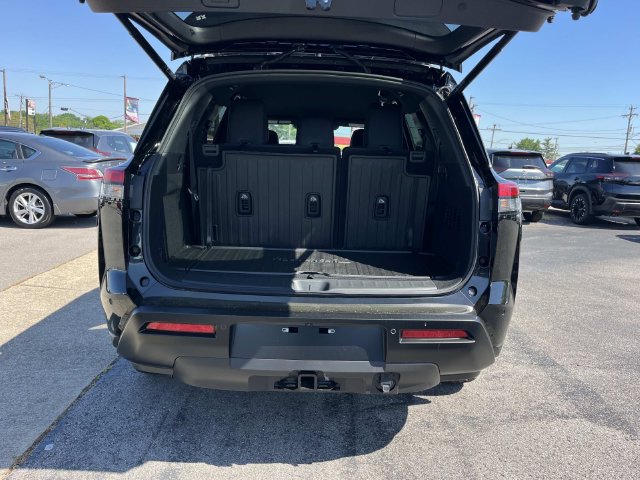 New 2026 Nissan Pathfinder Rock Creek AWD/4WD image 12
