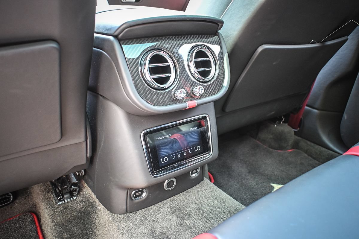 Used 2021 Bentley Bentayga Speed AWD/4WD image 17