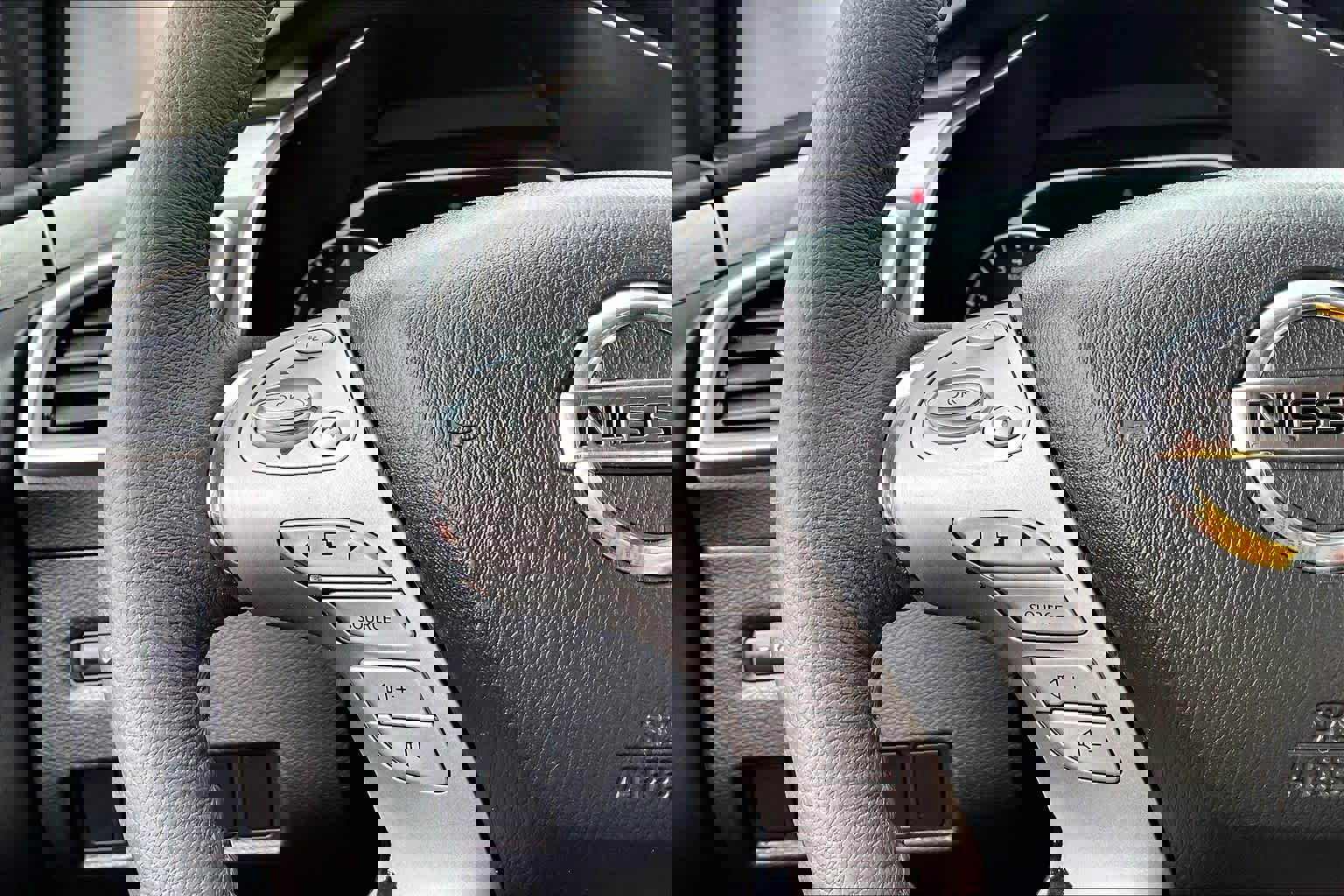 Used 2017 Nissan Murano SV image 23