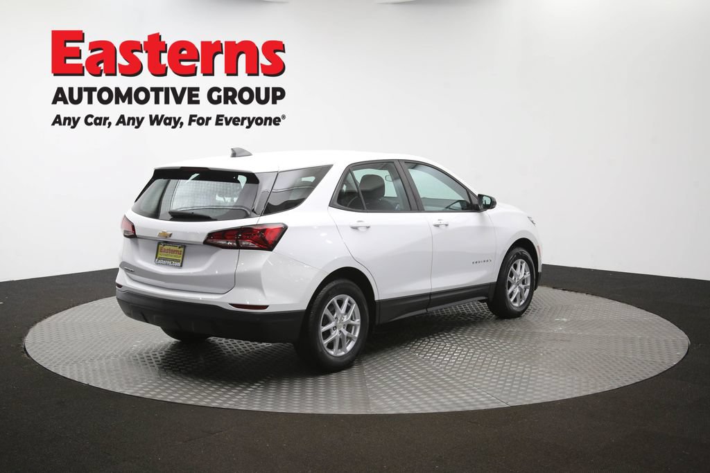 Used 2023 Chevrolet Equinox LS w/ Driver Confidence II Package FWD image 39