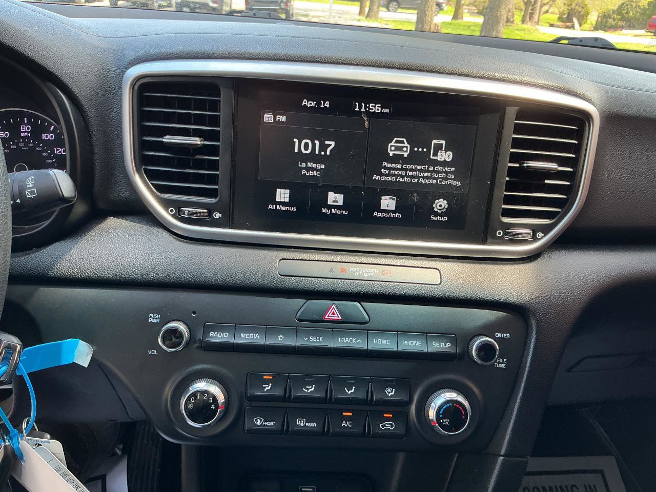 Used 2020 Kia Sportage LX image 15