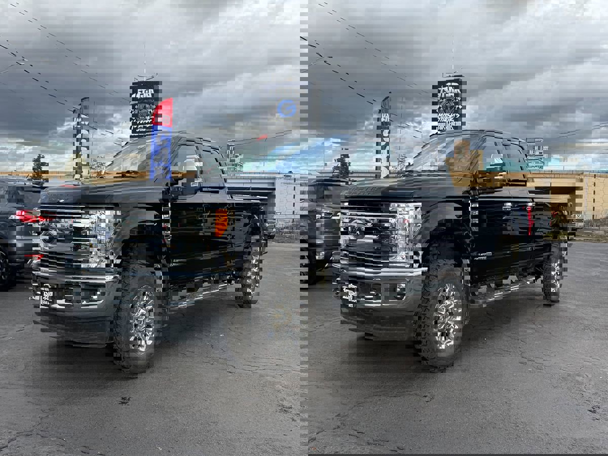 Used 2017 Ford F350 Lariat w/ Lariat Ultimate Package image 5