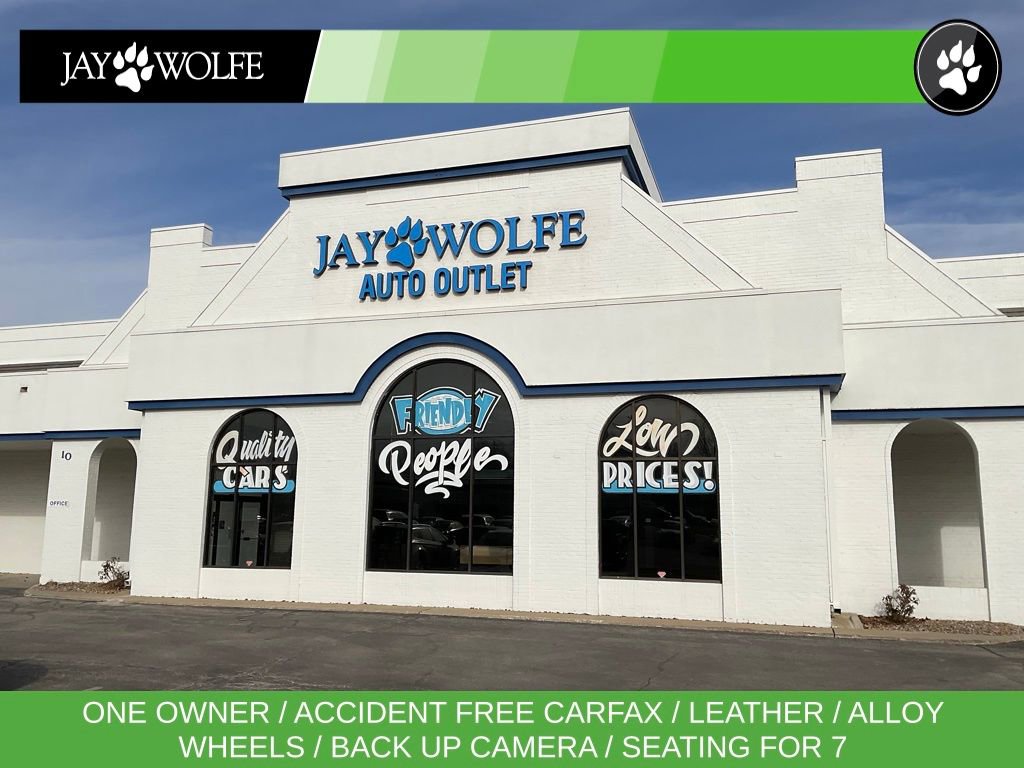 Used 2023 Chevrolet Traverse LT image 28