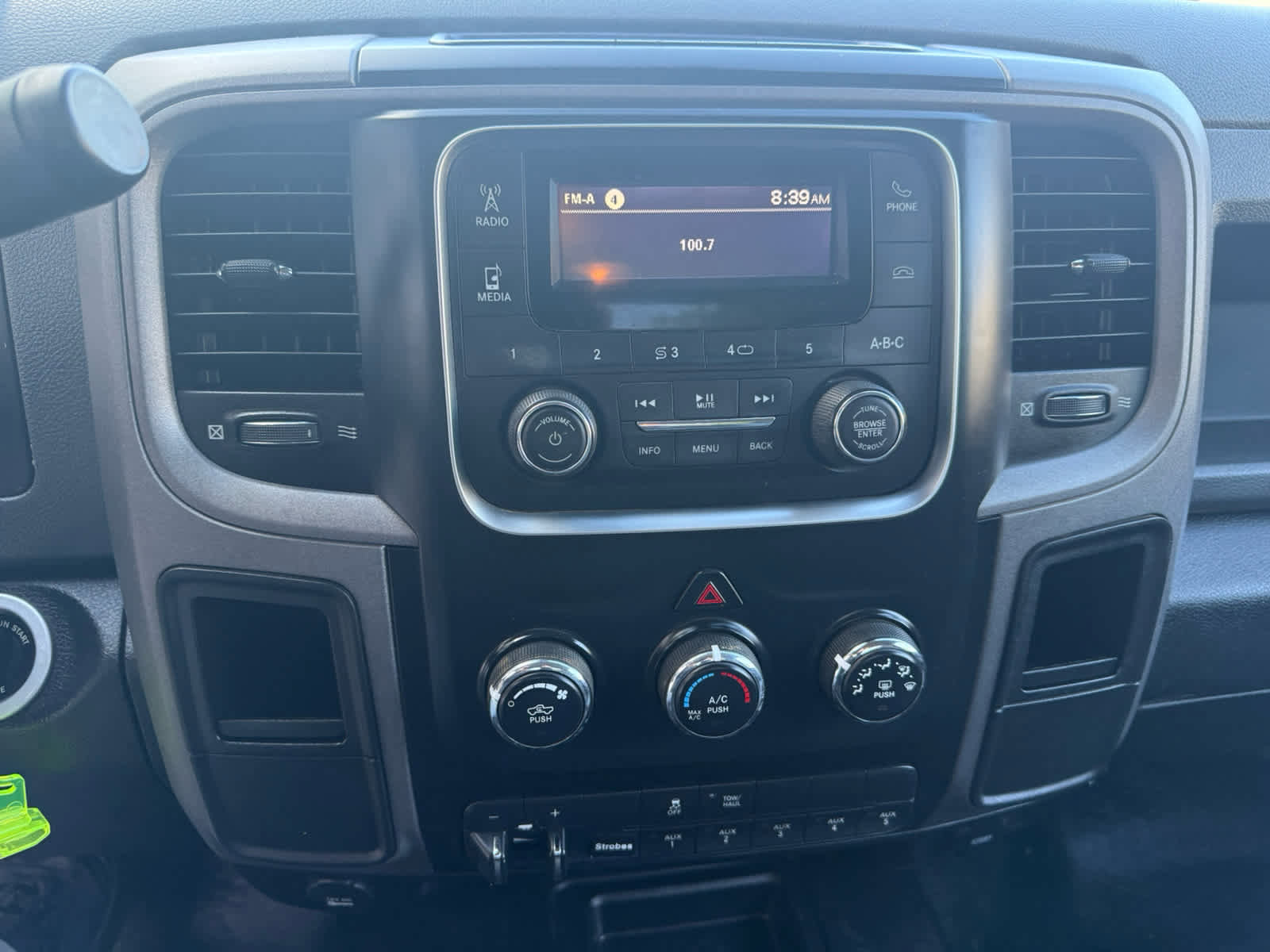 Used 2018 RAM 2500 Tradesman w/ Power & Remote Entry Group image 11