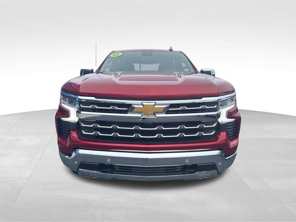 Used 2025 Chevrolet Silverado 1500 LTZ w/ Technology Package AWD/4WD image 9