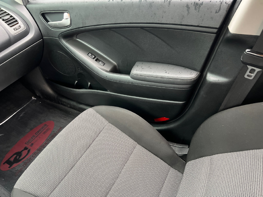 Used 2018 Kia Forte LX FWD image 17