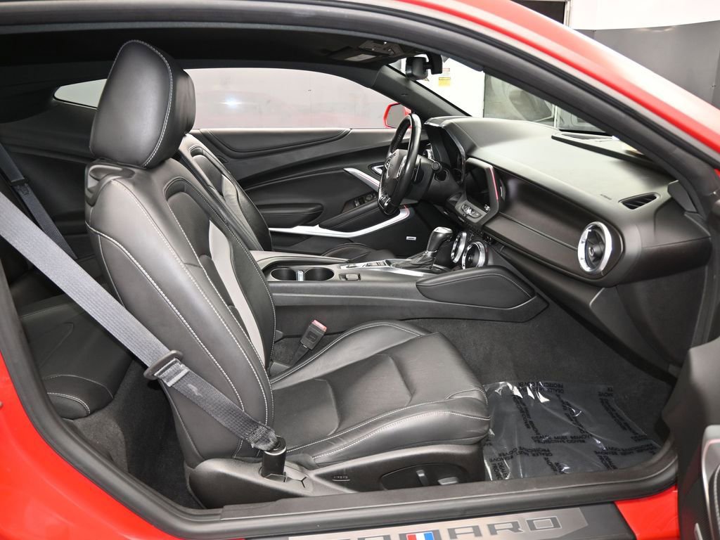 Used 2019 Chevrolet Camaro LT image 40