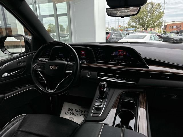 Certified 2024 Cadillac Escalade Premium Luxury w/ LPO, Floor Liner Package AWD/4WD image 39