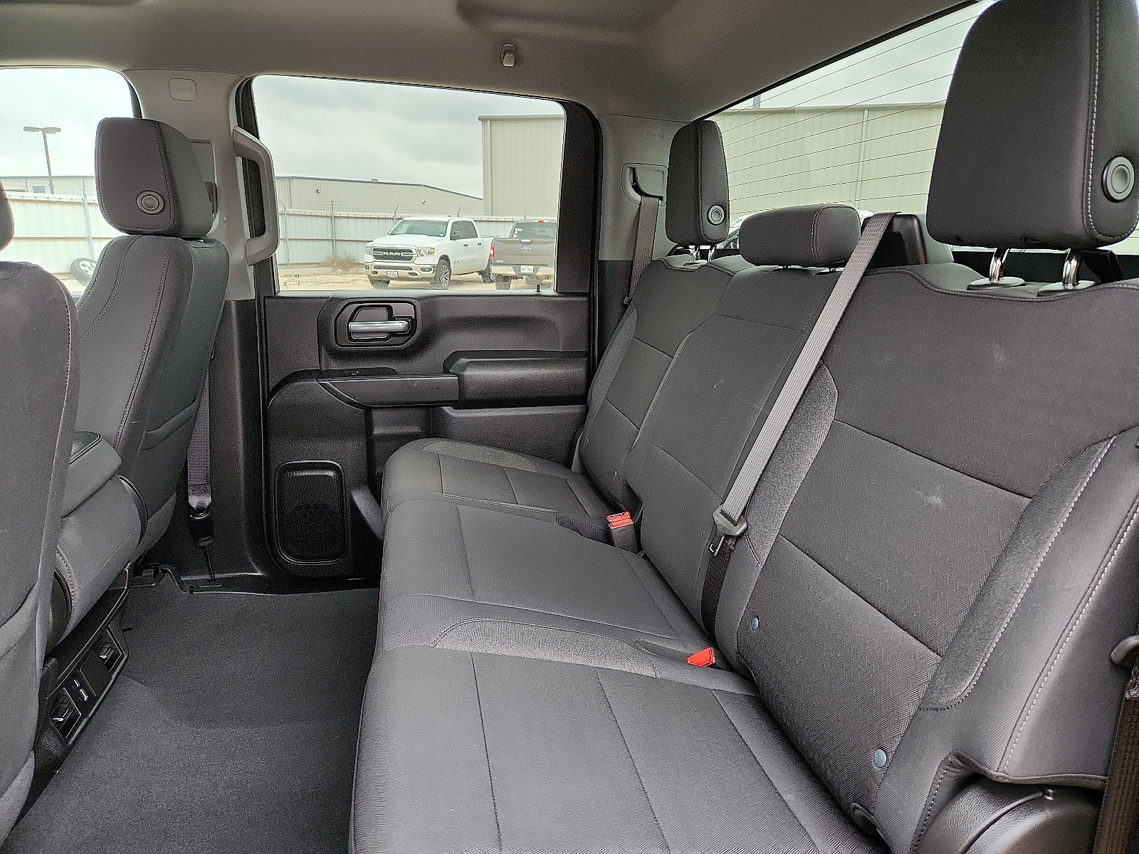 Used 2025 Chevrolet Silverado 2500 Custom w/ Custom Convenience Package image 10