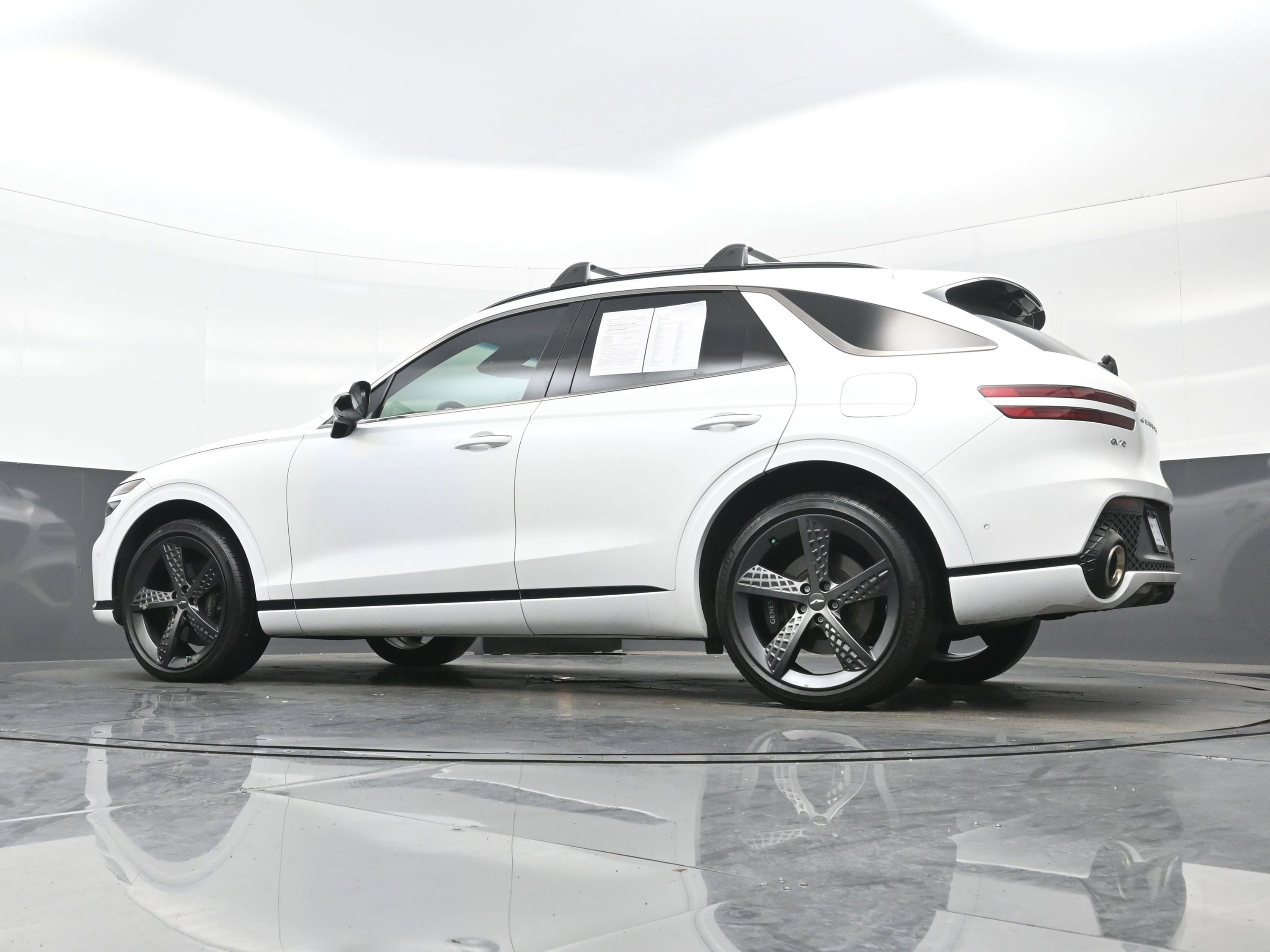 Certified 2023 Genesis GV70 2.5T w/ Sport Prestige Package image 40