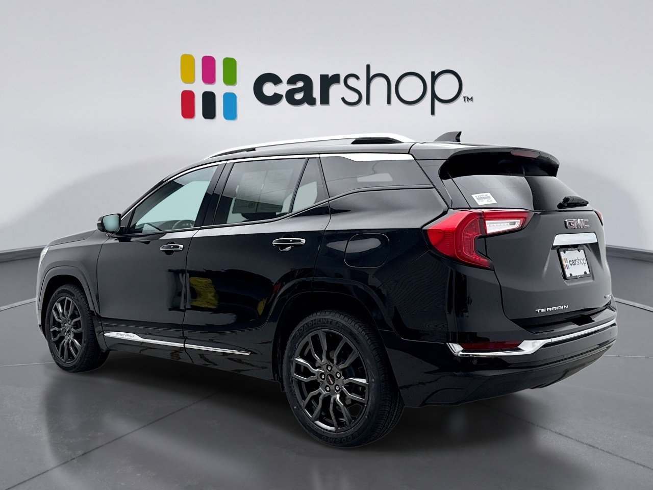 Used 2023 GMC Terrain Denali w/ Black Diamond Edition AWD/4WD image 3