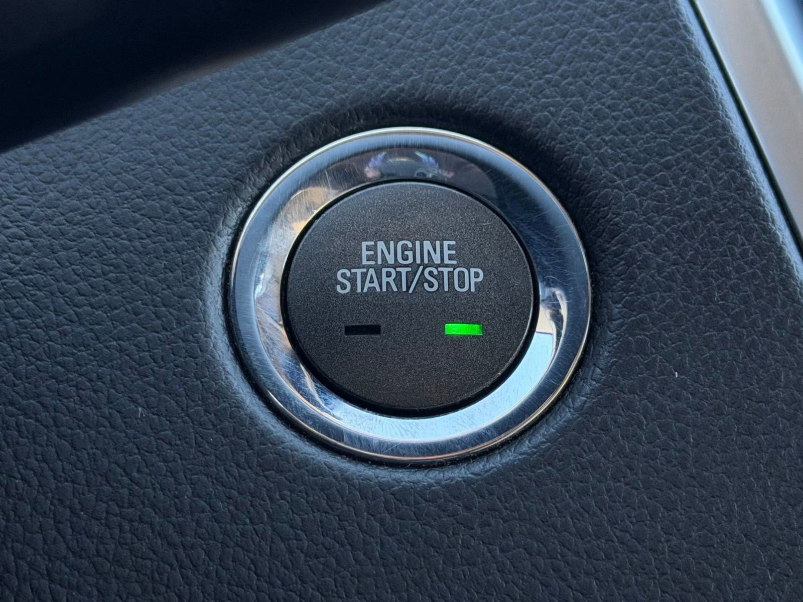 Used 2011 Cadillac SRX Luxury image 26