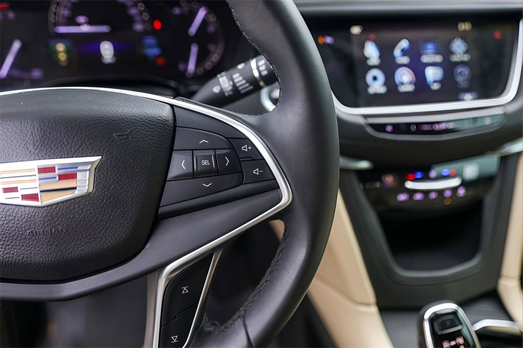 Used 2017 Cadillac XT5 FWD image 13