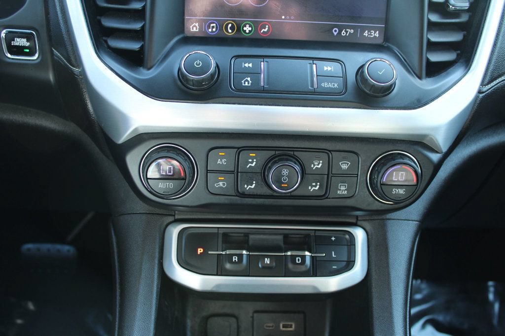 Used 2020 GMC Acadia SLT FWD image 21