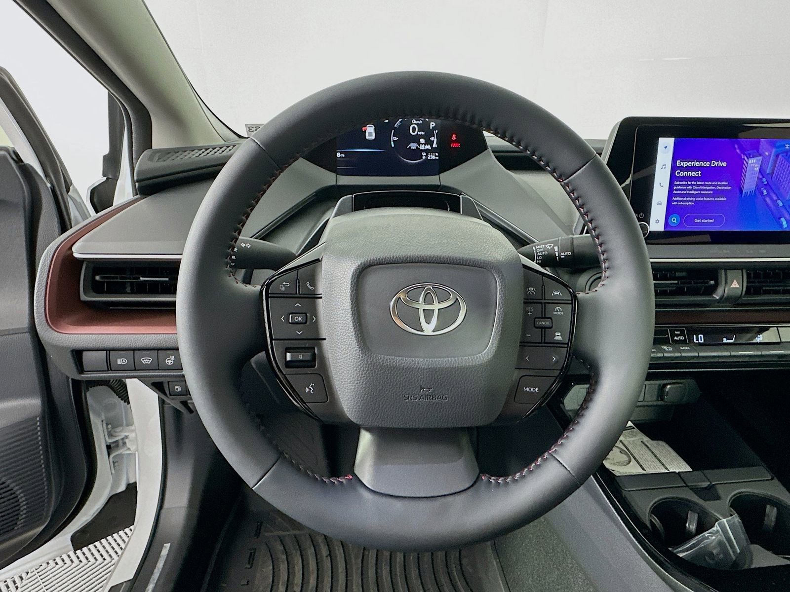 New 2026 Toyota Prius Plug-In Hybrid FWD image 11