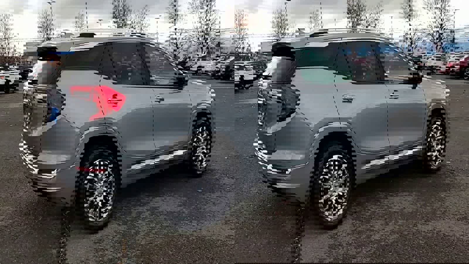 Used 2023 GMC Terrain Denali w/ Denali Premium Package image 8