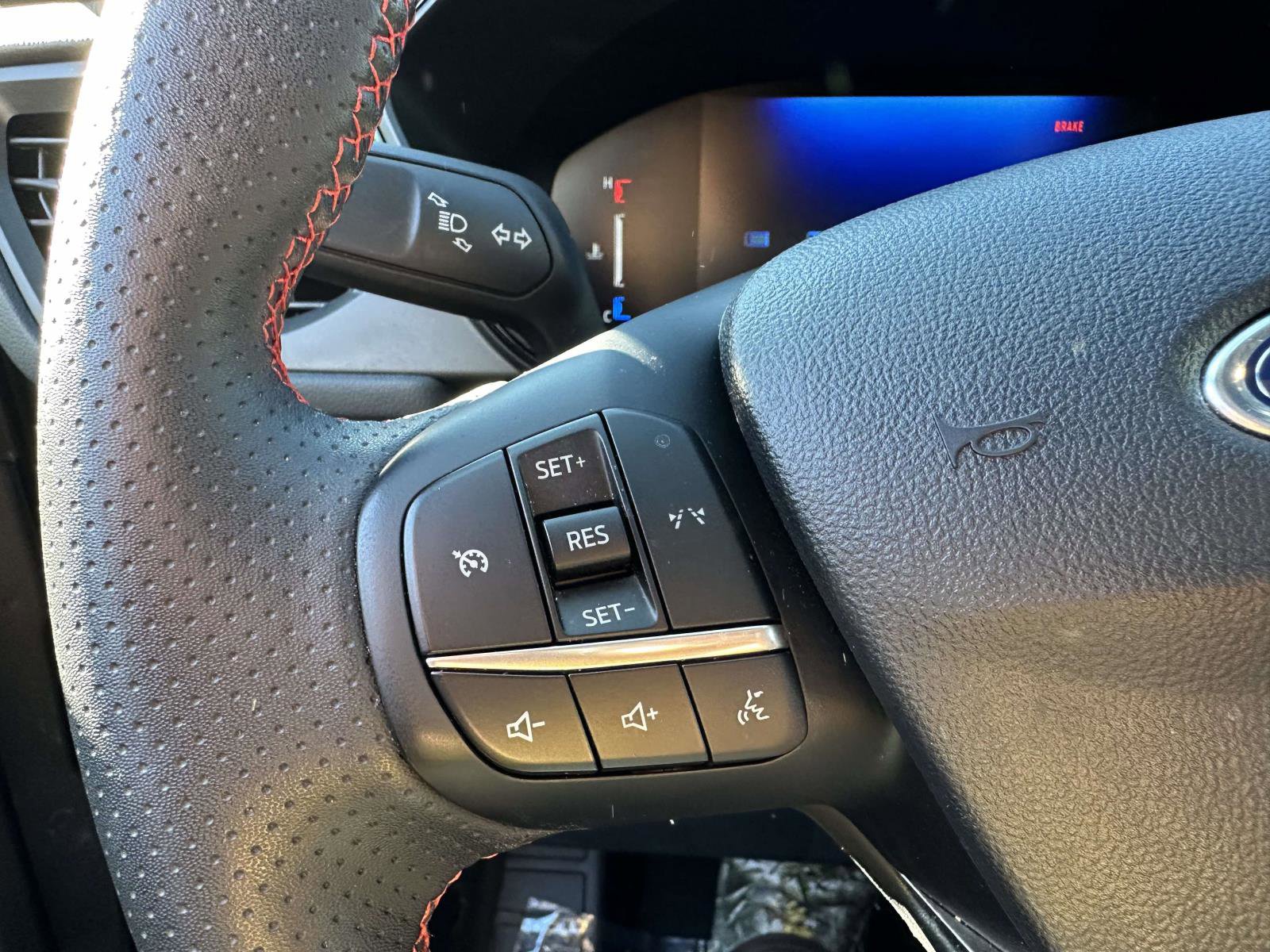 Used 2024 Ford Escape ST-Line image 29