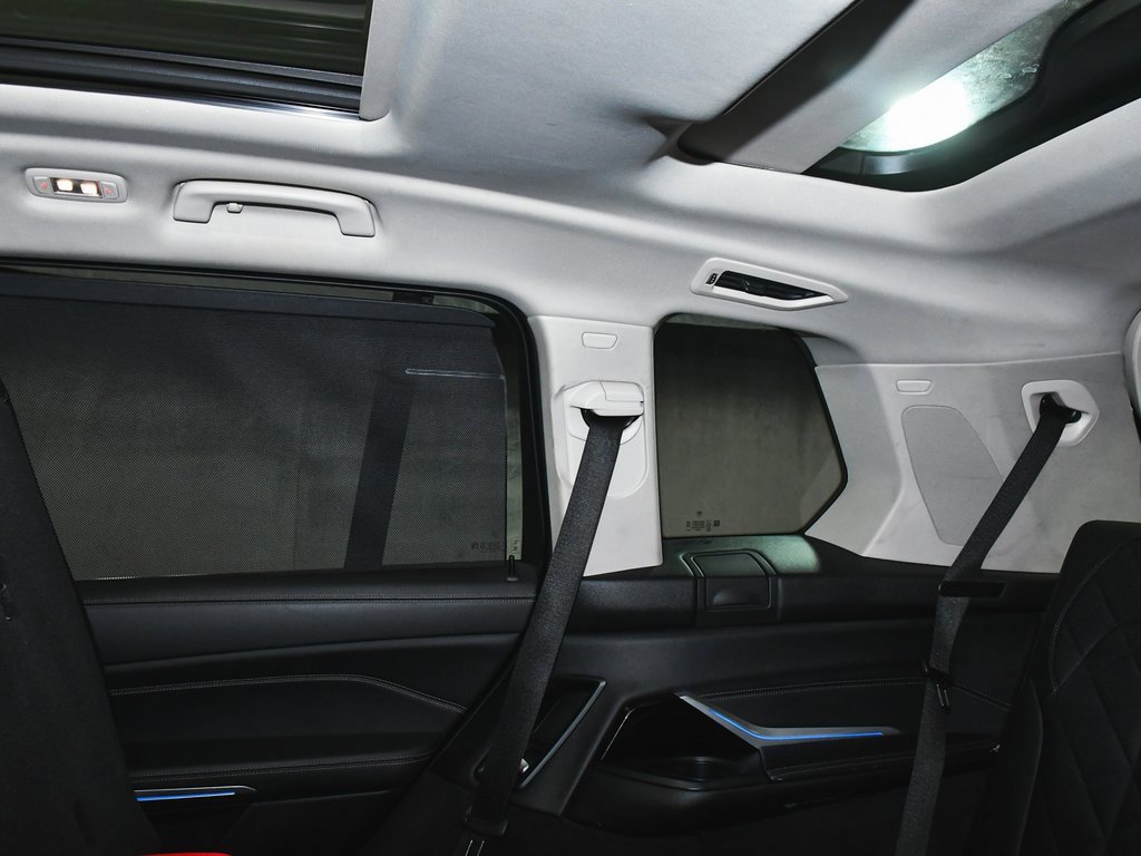 Used 2024 BMW X7 xDrive40i image 72