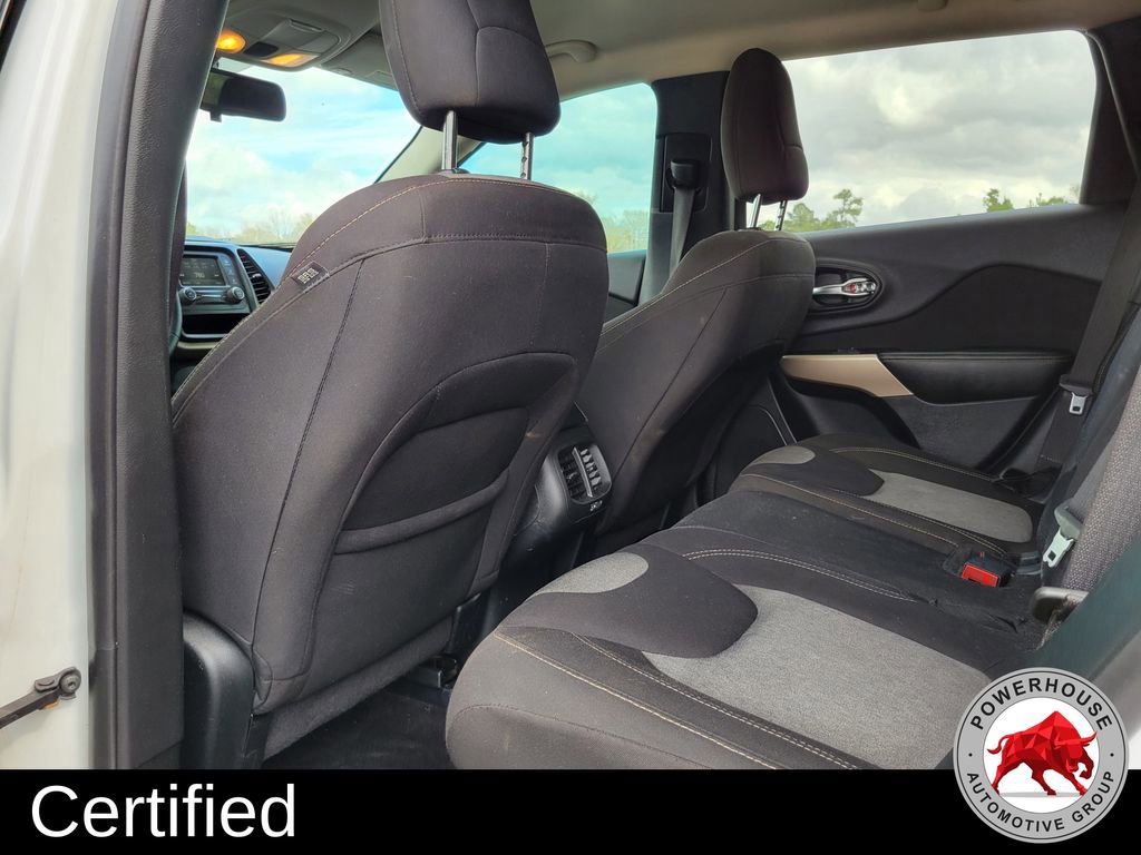 Used 2018 Jeep Cherokee Latitude image 15