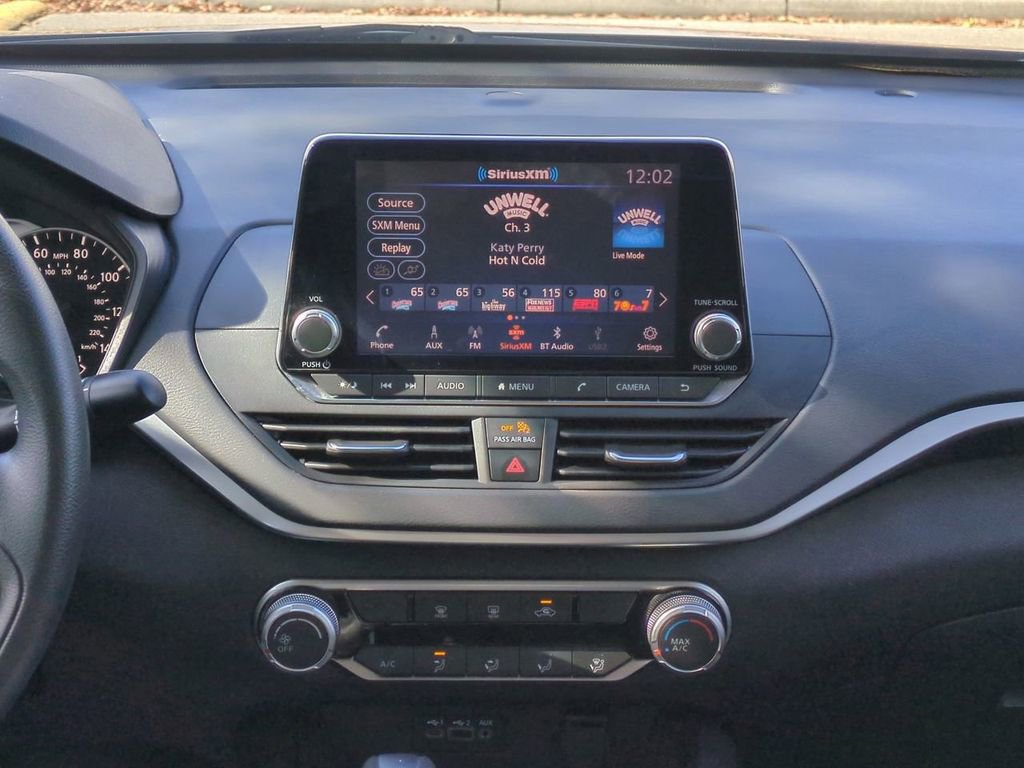 Used 2022 Nissan Altima 2.5 SV image 17