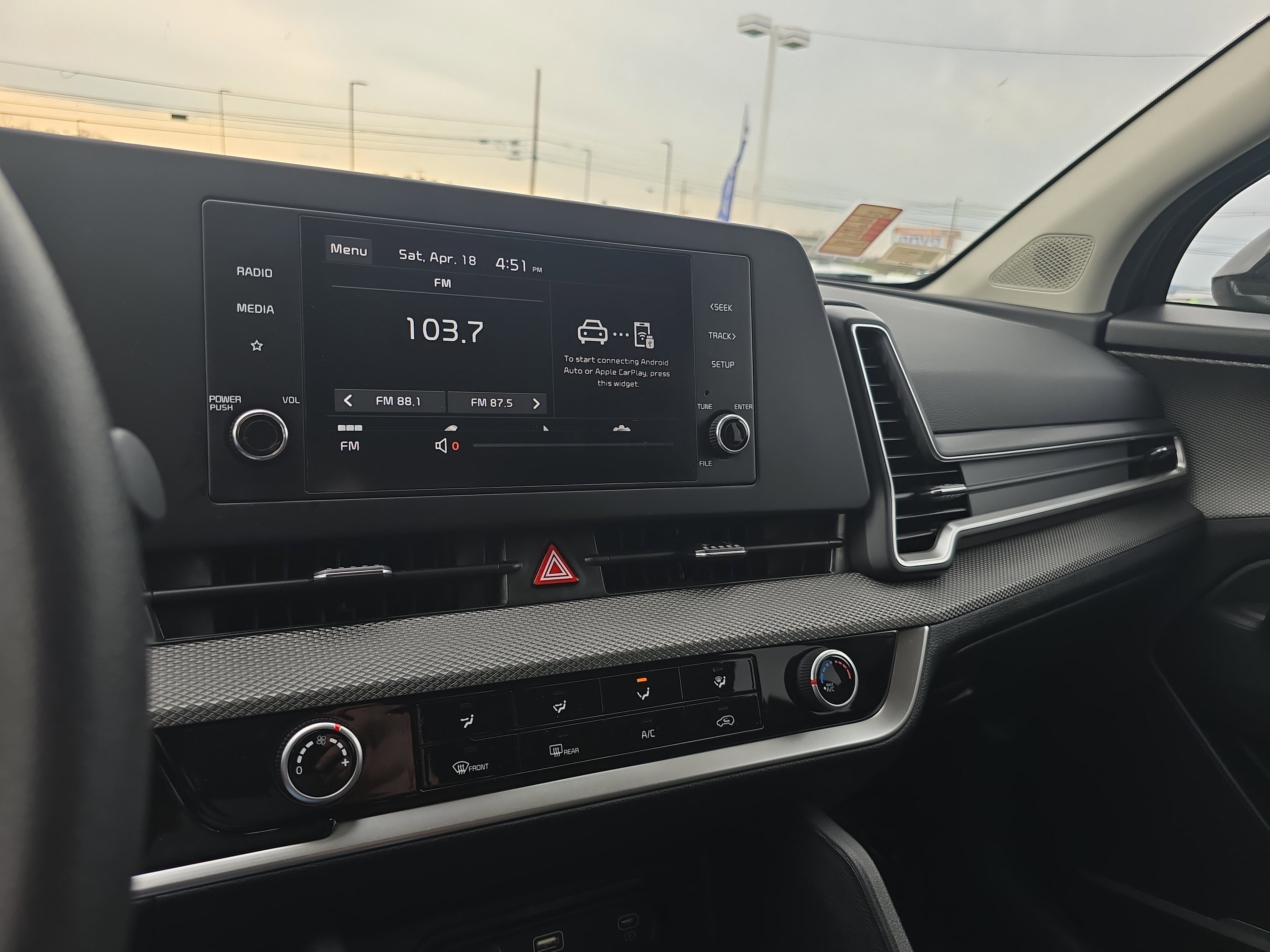 Used 2023 Kia Sportage LX image 24