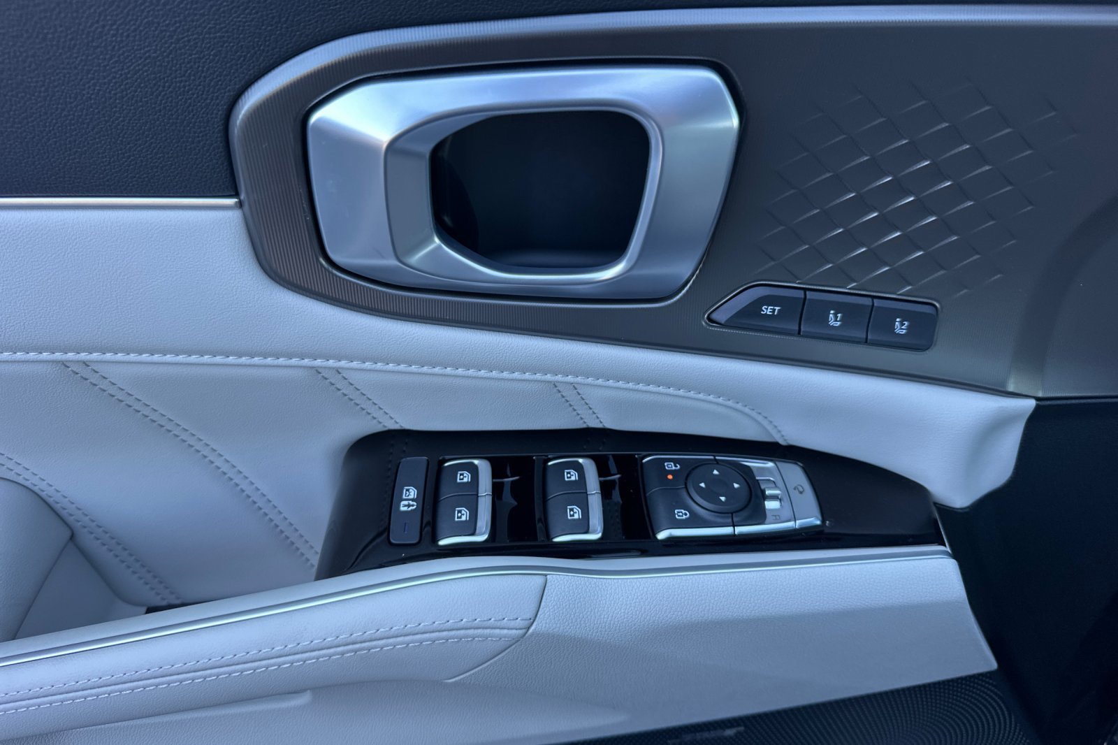New 2026 Kia Sorento SX Prestige AWD/4WD image 11