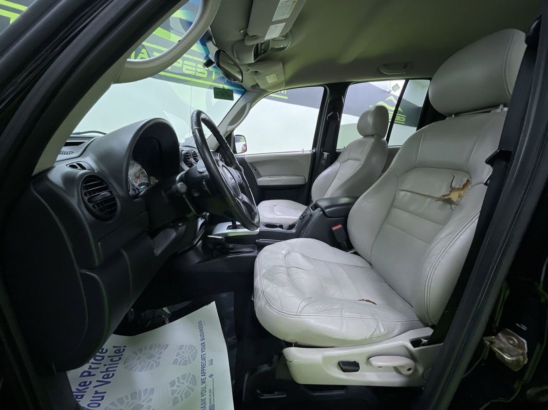 Used 2003 Jeep Liberty Limited image 17