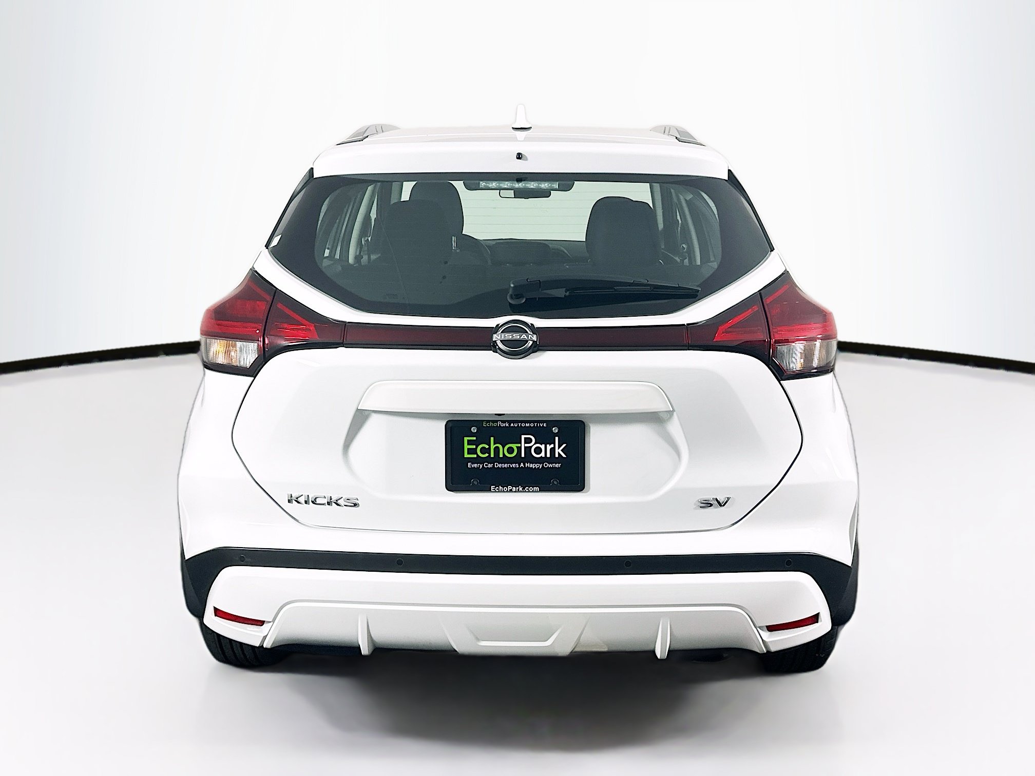 Used 2023 Nissan Kicks SV FWD image 7