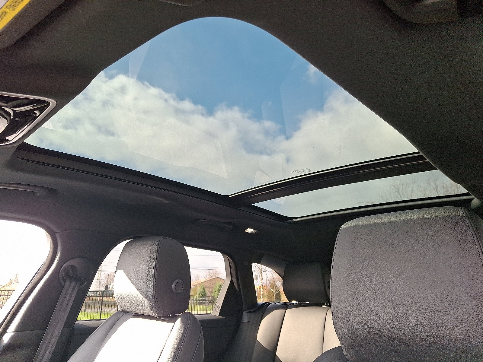 Used 2025 Land Rover Range Rover Velar S image 14