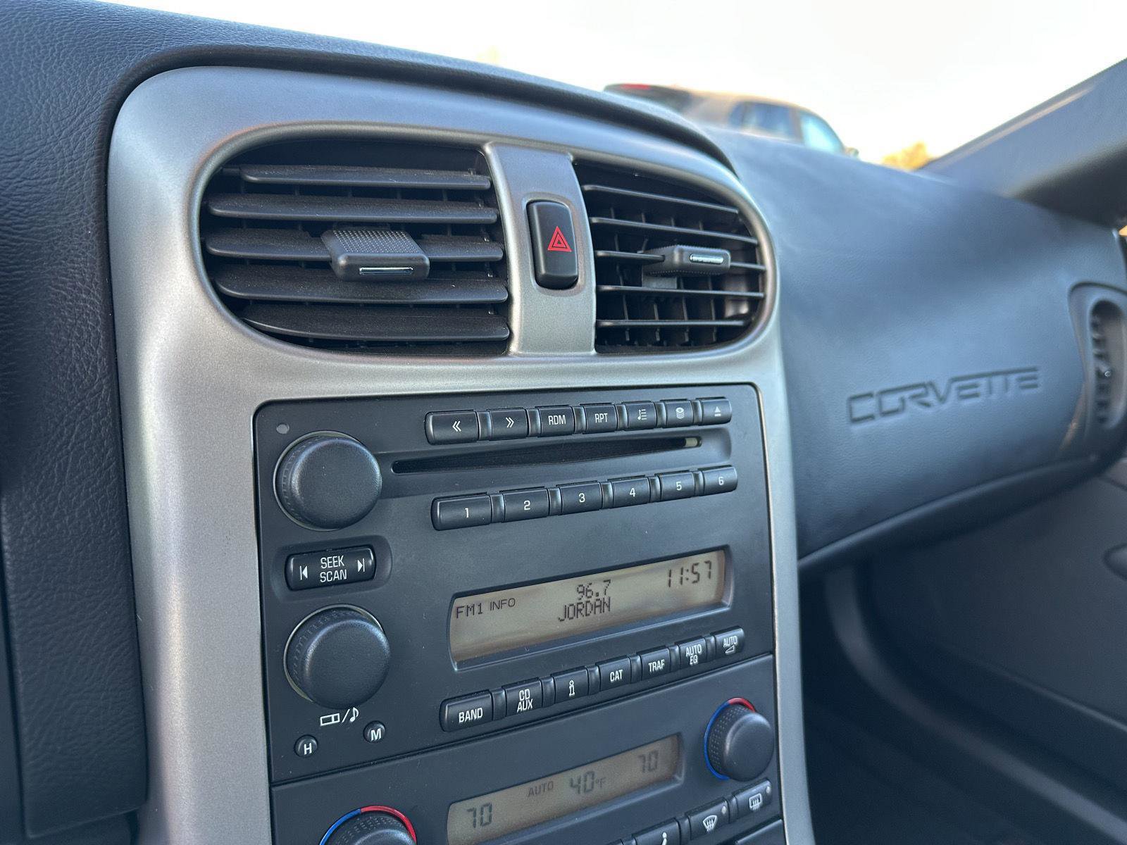 Used 2005 Chevrolet Corvette Coupe w/ Preferred Equipment Group image 24