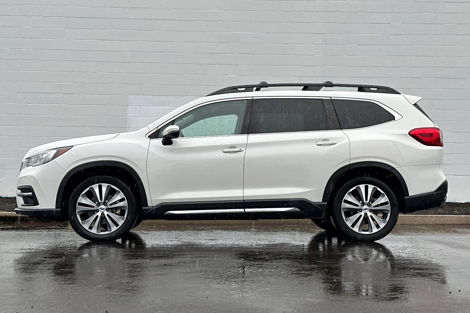 Used 2019 Subaru Ascent Limited w/ Popular Package #3 image 7