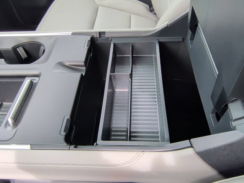 New 2027 Ford Expedition Active RWD image 31