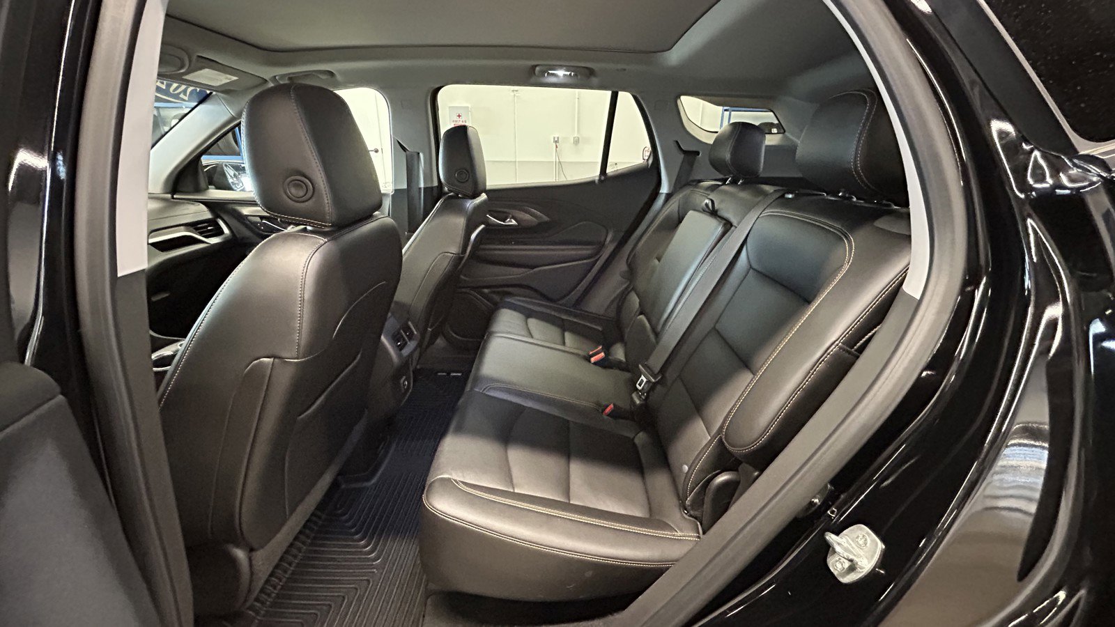 Used 2021 GMC Terrain SLT w/ Infotainment Package II image 13