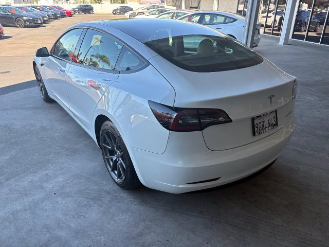 Used 2022 Tesla Model 3 Long Range AWD/4WD image 5