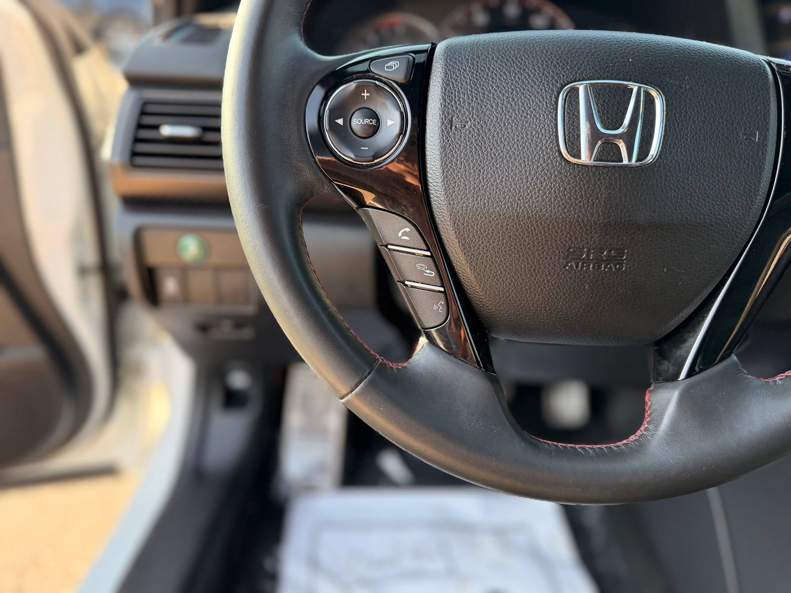 Used 2017 Honda Accord Sport Special Edition image 18