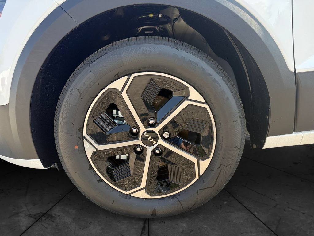 New 2026 Kia Niro LX FWD image 14