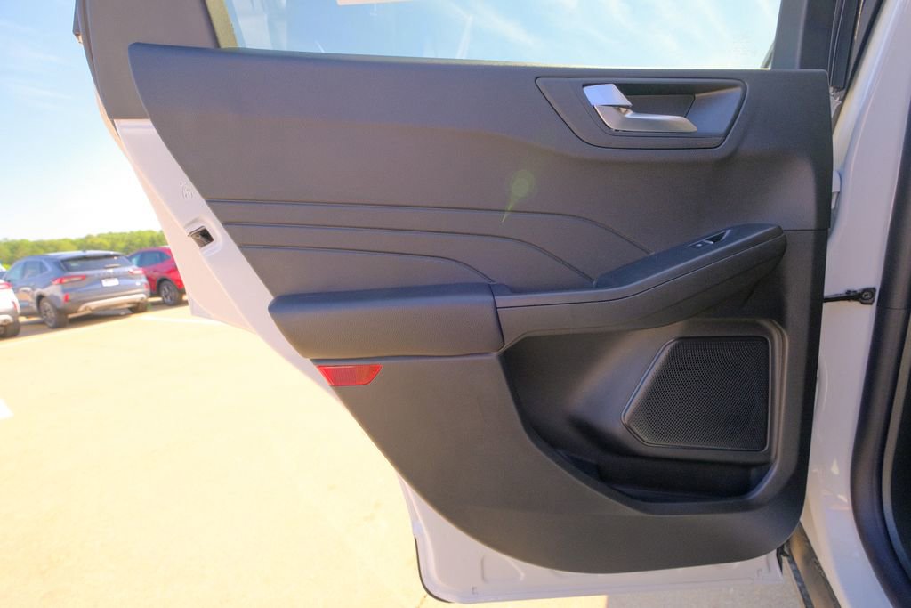 New 2025 Ford Escape SE image 27