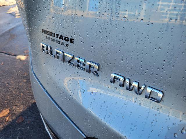 Used 2025 Chevrolet Blazer LT image 25