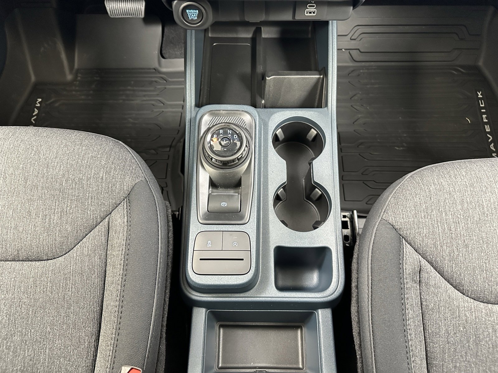 New 2025 Ford Maverick XLT w/ XLT Luxury Package image 25