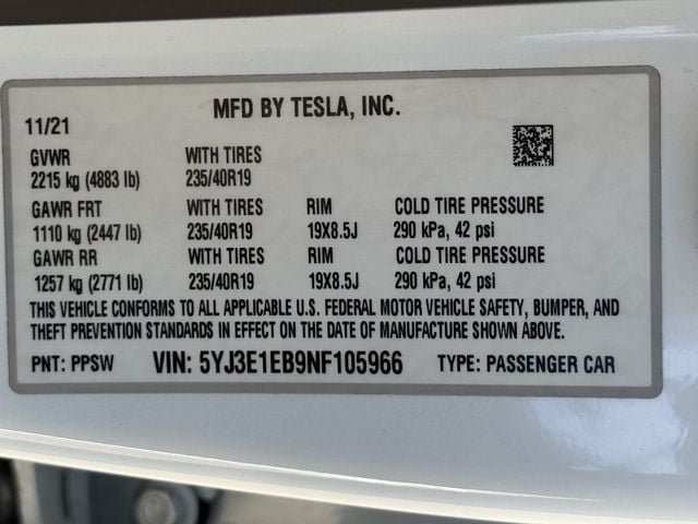 Used 2022 Tesla Model 3 Long Range AWD/4WD image 29