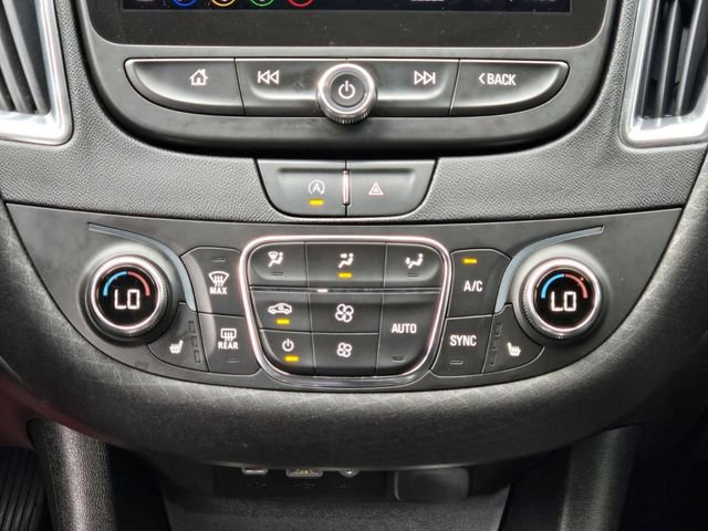 Used 2021 Chevrolet Malibu LT FWD image 19