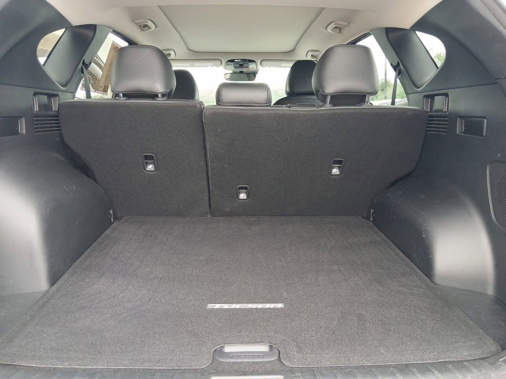 Certified 2023 Hyundai Tucson Limited FWD image 16