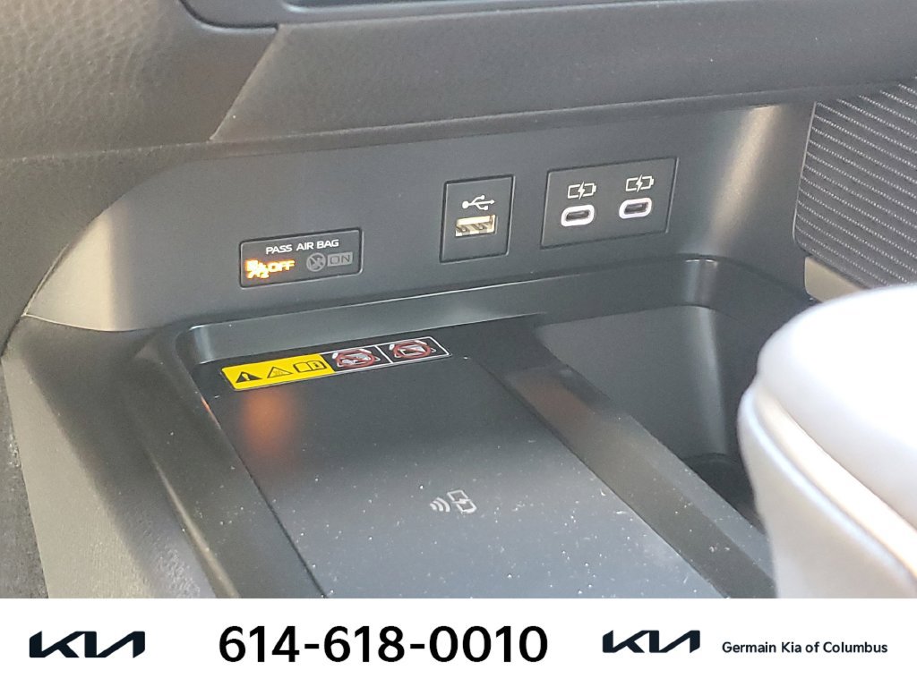 Used 2026 Toyota Camry SE w/ Convenience Package FWD image 30