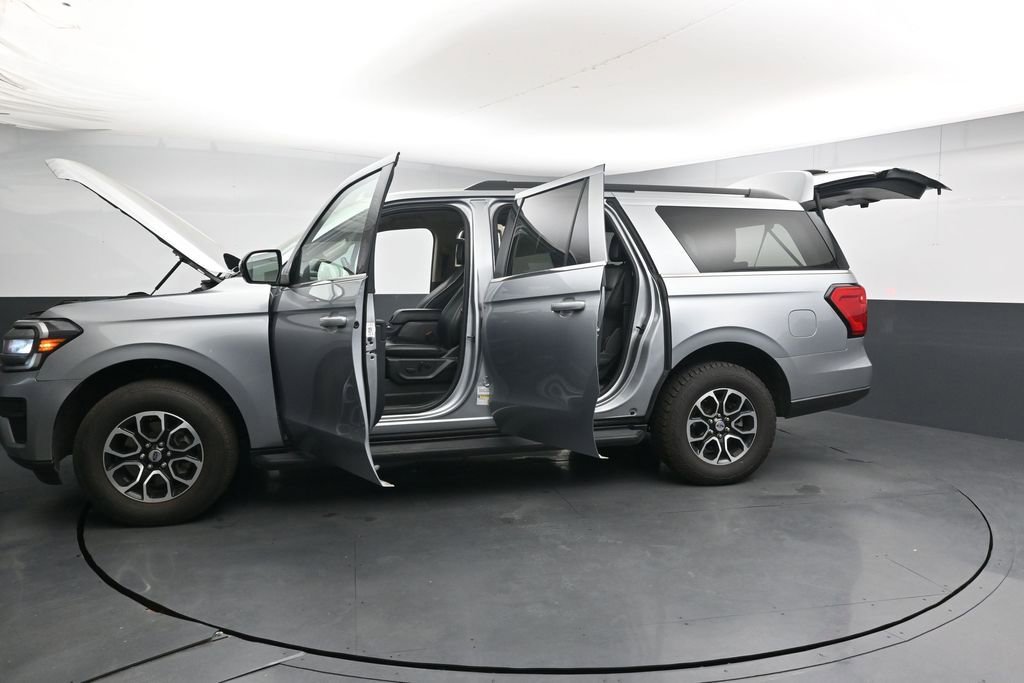 Used 2024 Ford Expedition Max XLT AWD/4WD image 43