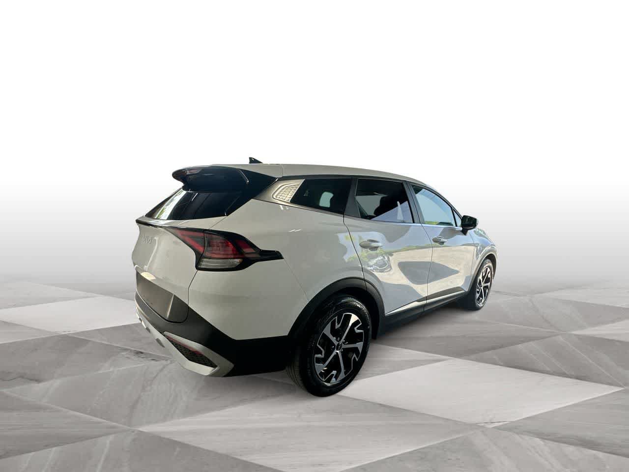 Used 2024 Kia Sportage EX FWD image 8